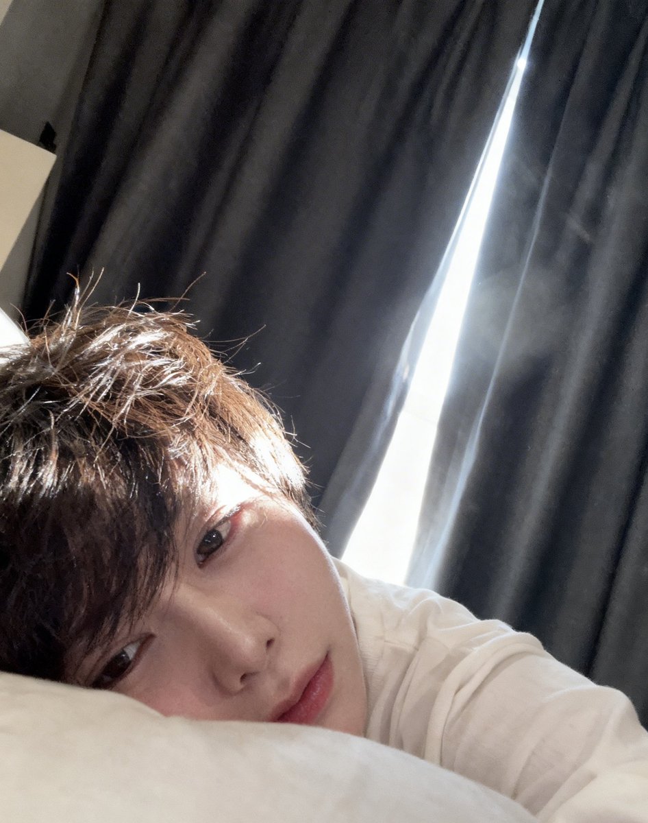 I9L_rui's tweet photo. この距離感、嫌いじゃないでしょ？ https://t.co/omp0pFvUrA