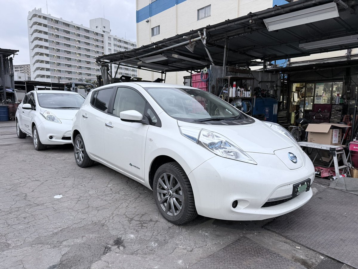akabane_car's tweet photo. 🚗解体車&中古車🚙
ZE0 日産 リーフ
この会社の不思議な流れ。
たまにしか入らない車が連続で入る💦
お持ち込みありがとうございました🙇♂️
#ze0 #日産 #リーフ #解体車 #中古車 #赤羽カースチール https://t.co/EKAAZZZMmG