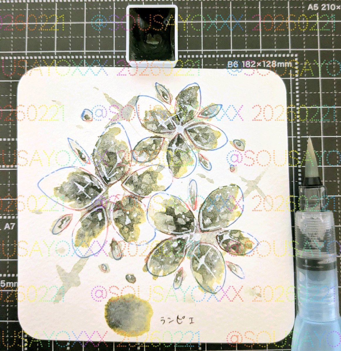 【夜光翅(やこうばね)】
東部の暗夜のオアシスで見つけることが出来る翅。
夜光虫が落とす翅で夜明けに採れやすい。
鉱石のような光沢感が特徴的で、少し重みを感じる。
#架空素材記録 319日目