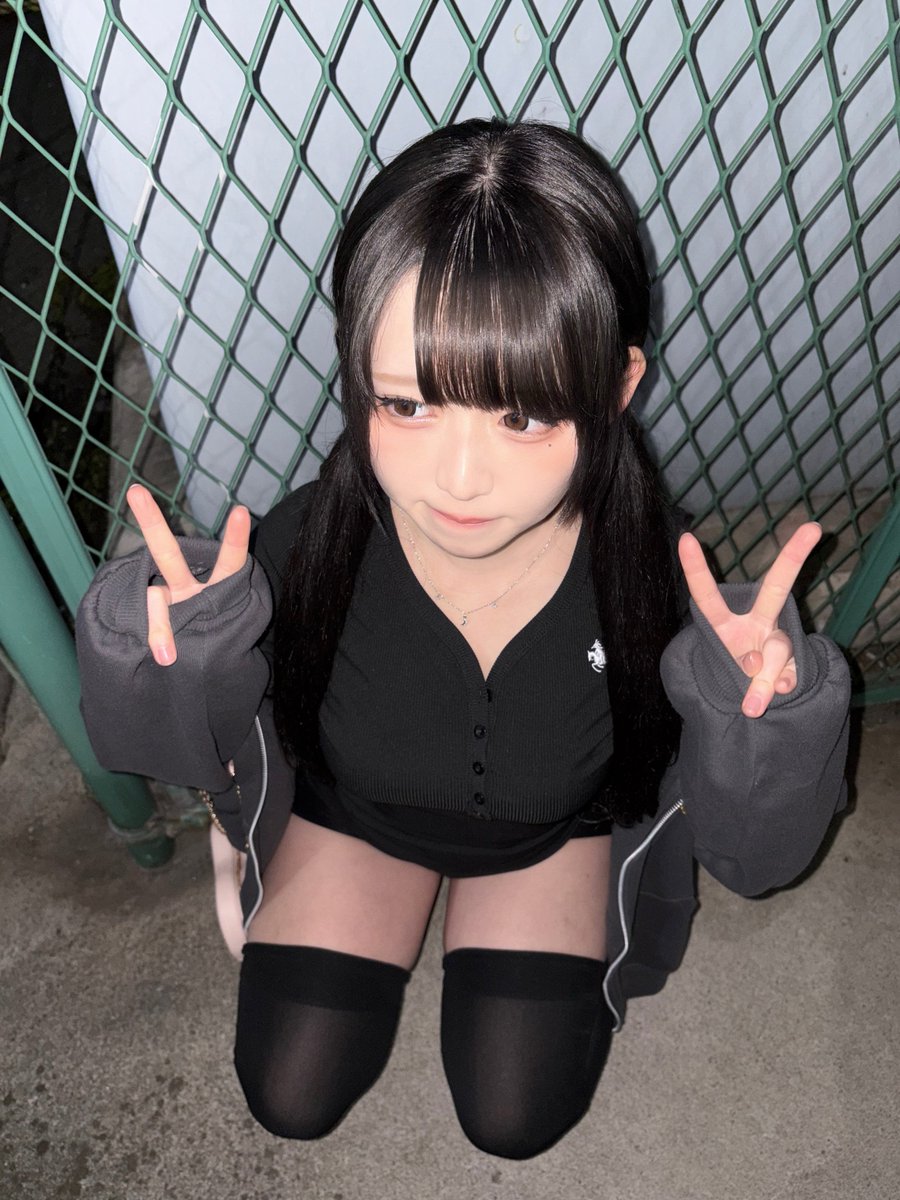 むちむちだぶるぴーす https://t.co/I90Oa9PPxN
