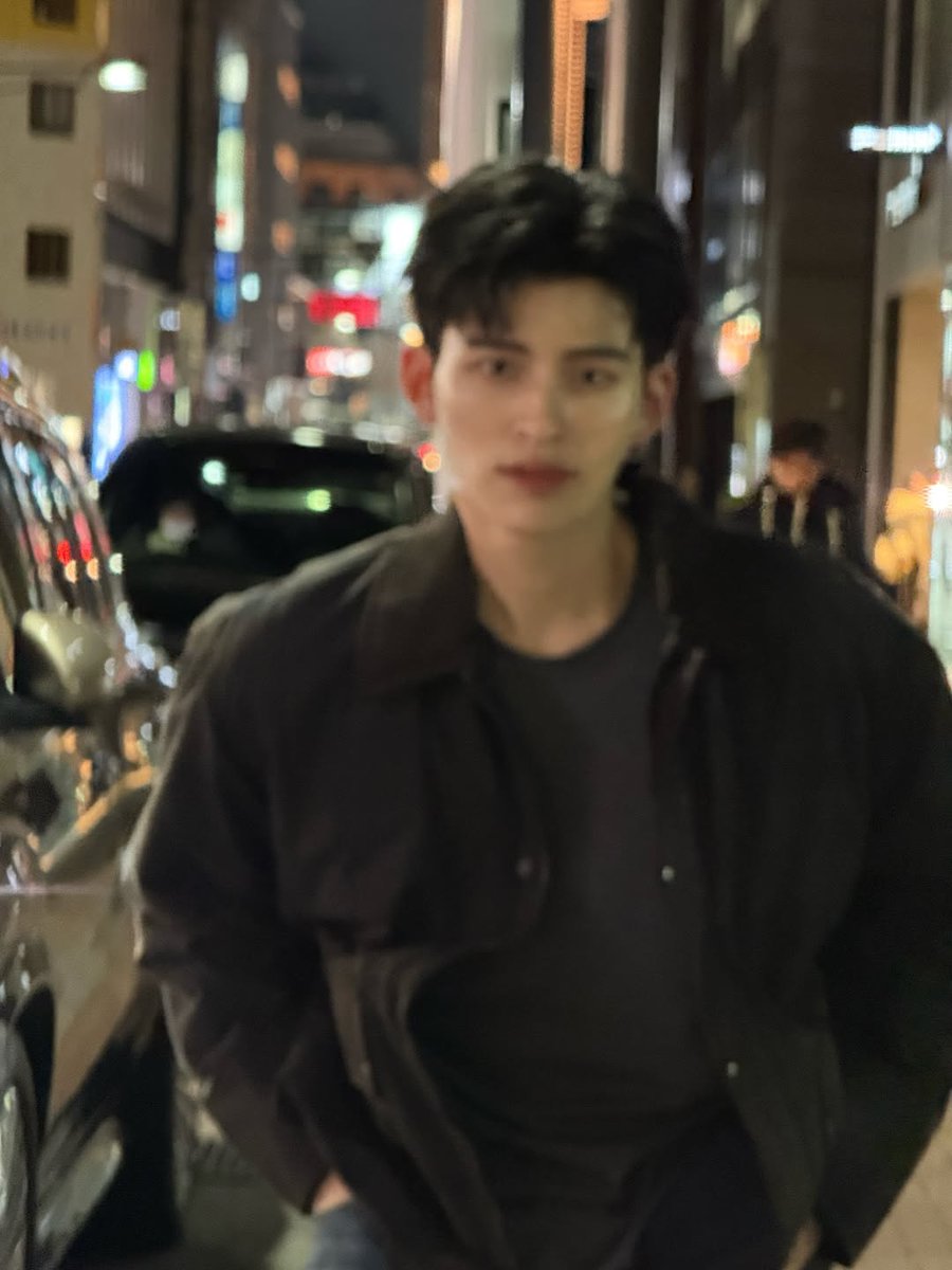 หนุ่มแว่นบ้อกแบ้กนี่หน่า 🤓

📸 IG : <a href="/ppnaravit/">ppnaravit</a>

PONDPHUWIN JP FANFEST26

#GMMTVFANFEST2026JP
#ppnaravit