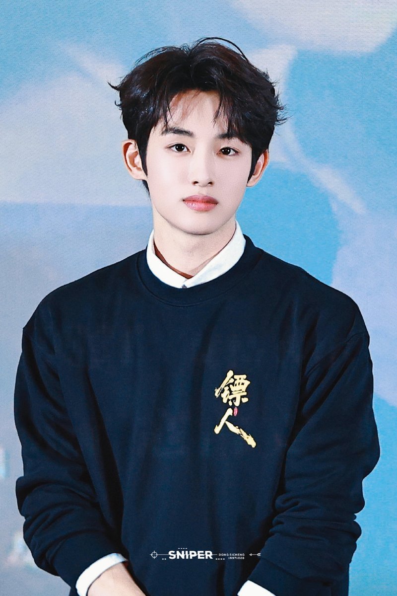 Let's WINWIN tweet media