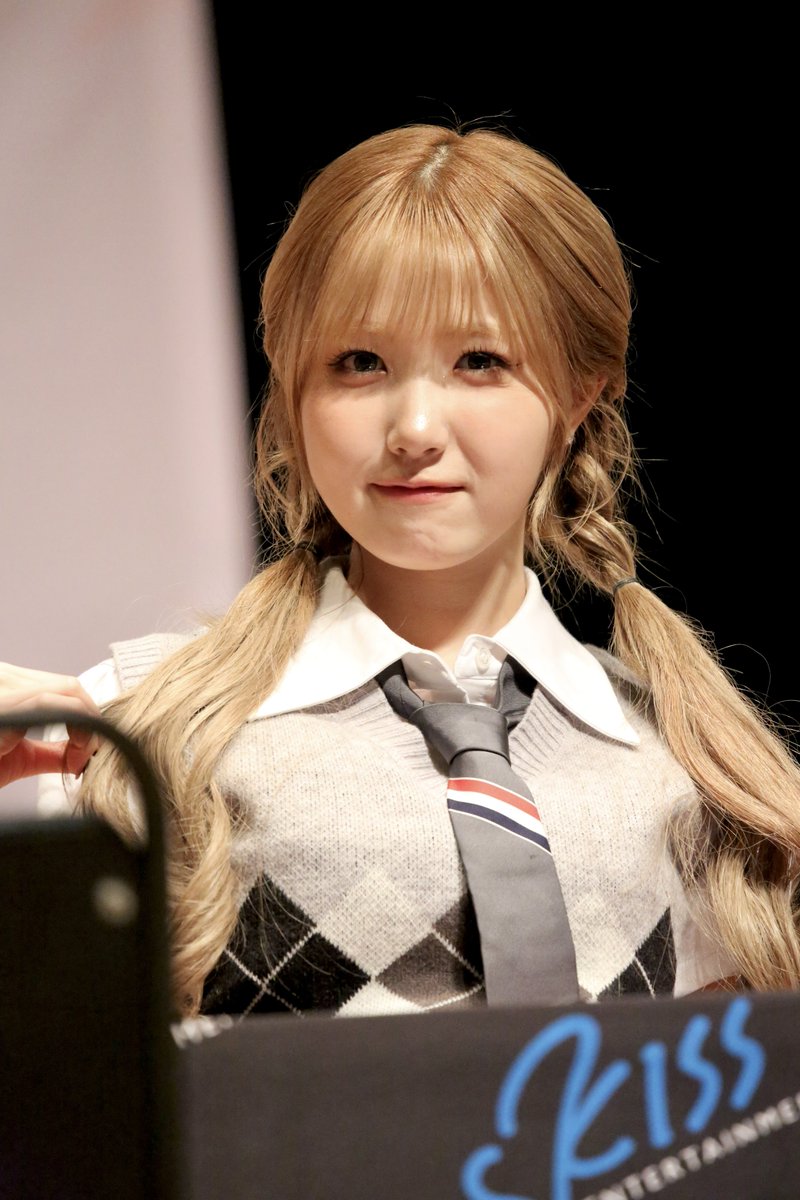 2026.02.14 さくらホール &Our Vibe プロモイベント 2部 サイン会