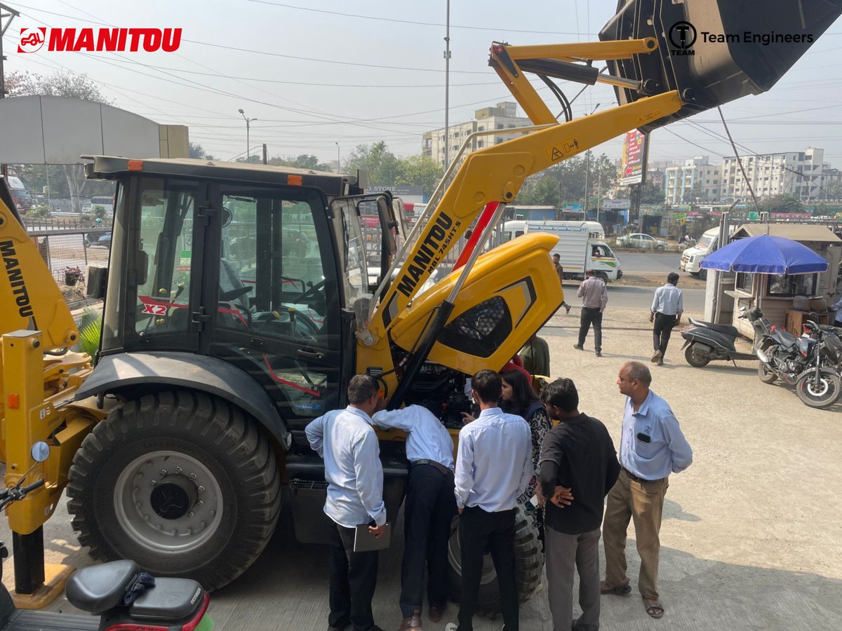 TeamEngineerss's tweet photo. Our engineers just trained on Mahindra engines that power Manitou machines.

More knowledge. Faster fixes. Less downtime on your site.

This is how we stay ready for you. 🔧

#TeamEngineers #Manitou #ServiceTraining #ConstructionEquipment https://t.co/ttFGs0nBJe