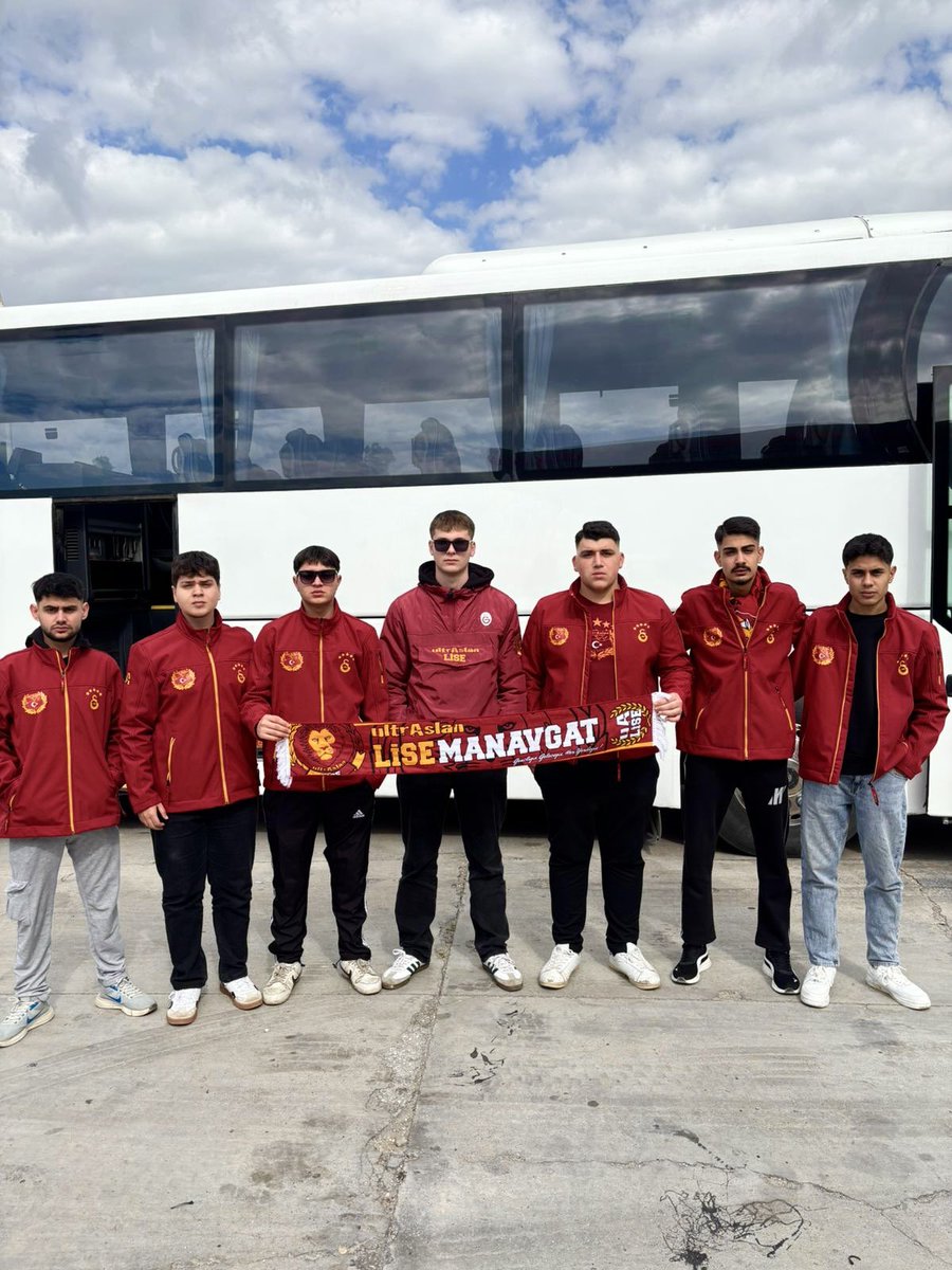 Gençliğiz, geleceğiz, Galatasaray’ımız için her yere gideriz!

#uALiseManavgat
