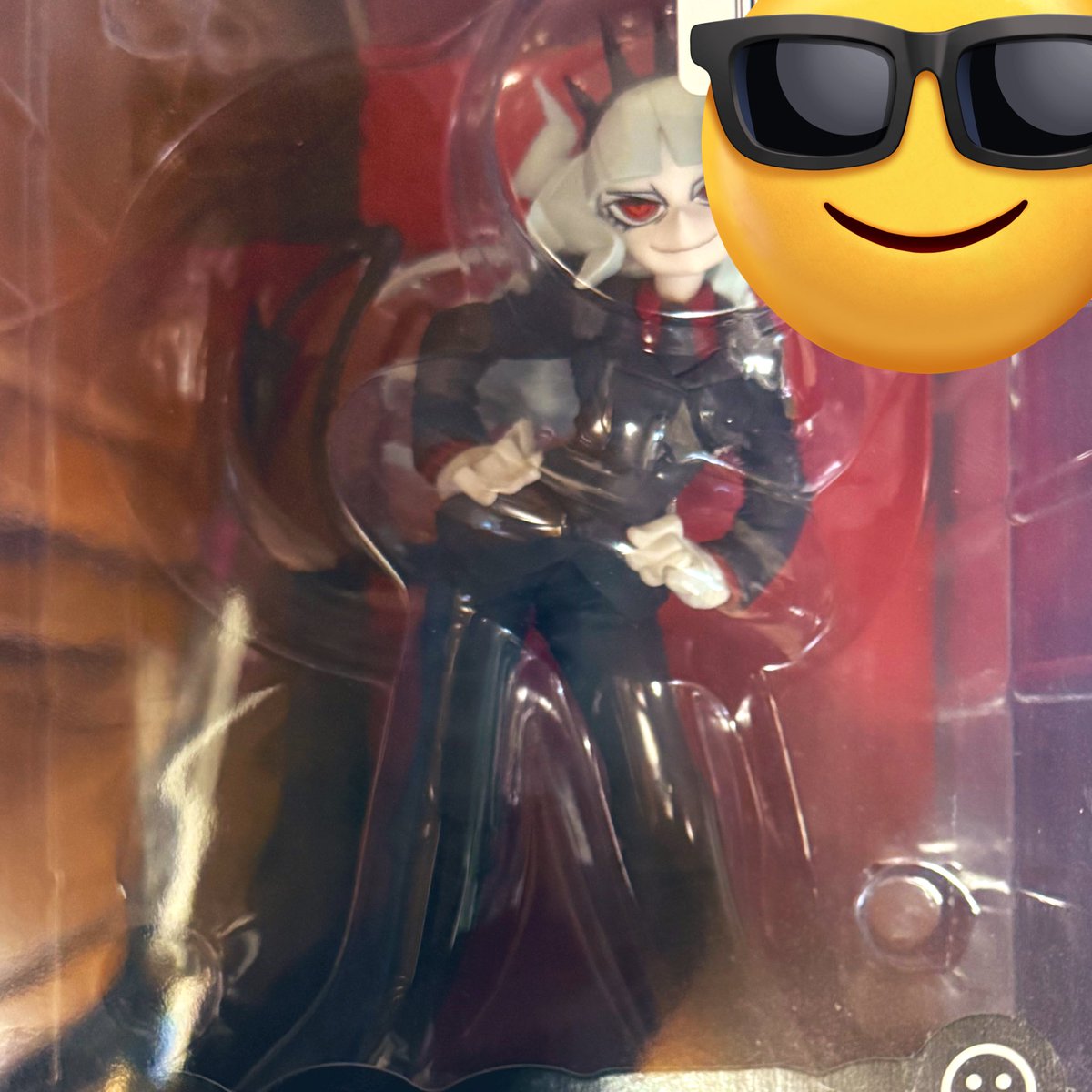 hiron3's tweet photo. Helltakerルシファーと、がうる・ぐらのフィギュアを手に入れました🥰🥰🥰 https://t.co/bwhBl2m2mm