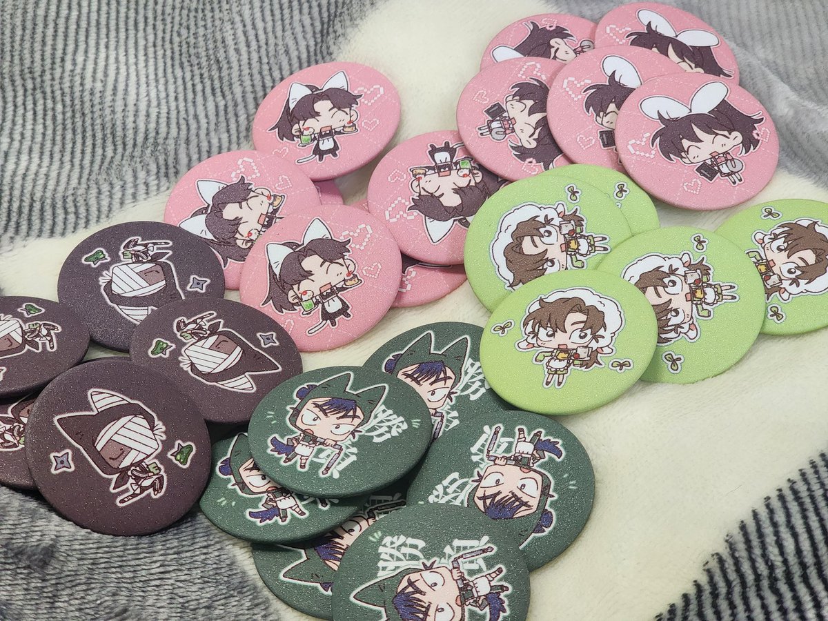 #루아샵 #굿즈제작 #핀버튼

넘 귀엽게 잘 나왔어요 ~~