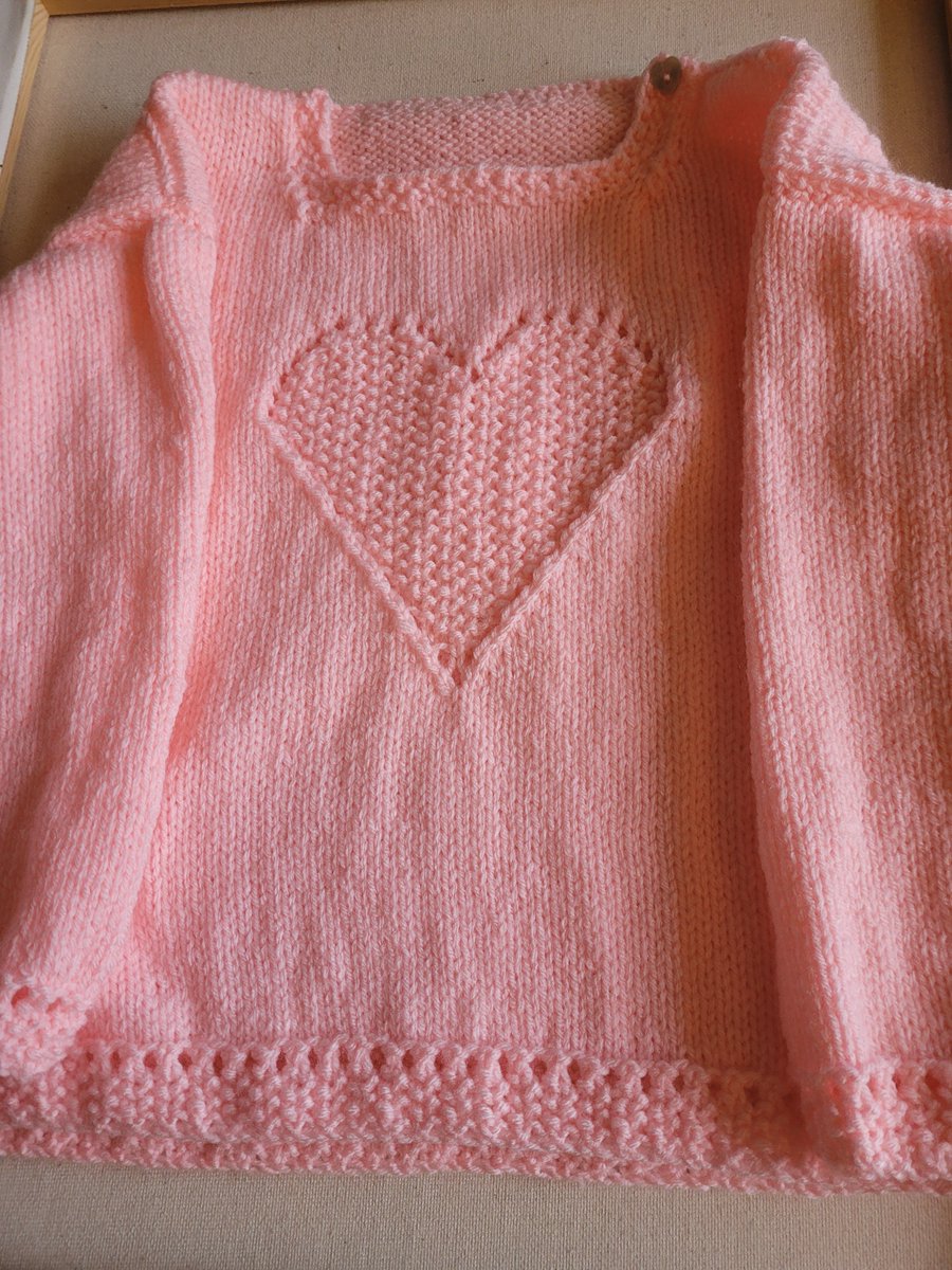 A jumper for great granddaughter 4, can't give one without the other 😊