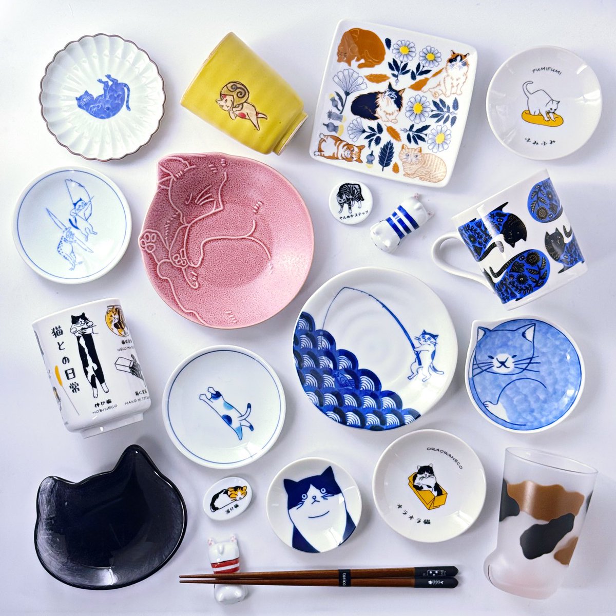 明日2月22日は
ニャンニャンニャンで
猫の日！

ということで今日はねこの器を集めてみました。

umeto-ki.shop-pro.jp/?mode=grp&gid=…