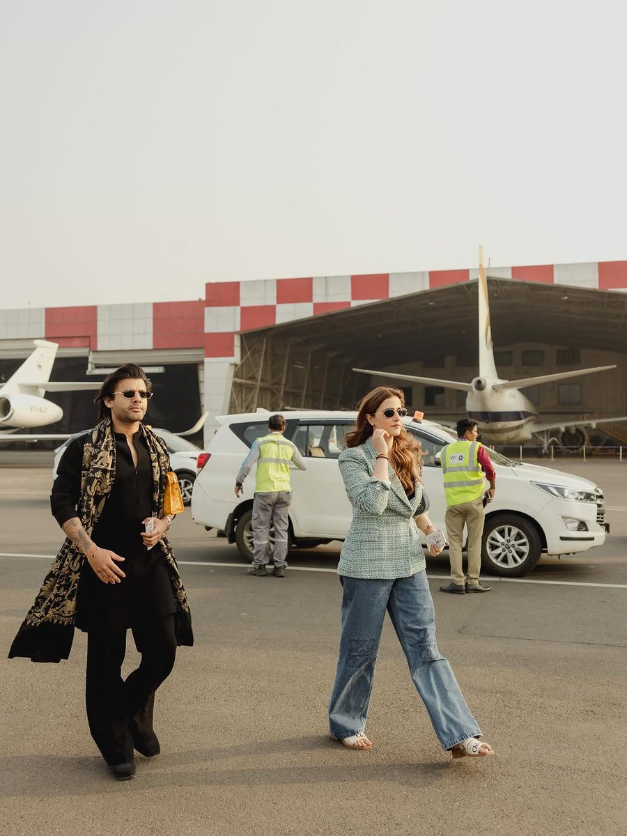 bombaytimes's tweet image. #Stebinben drops his February photo dump 📸
"Growing and glowing" says the singer💯🥰