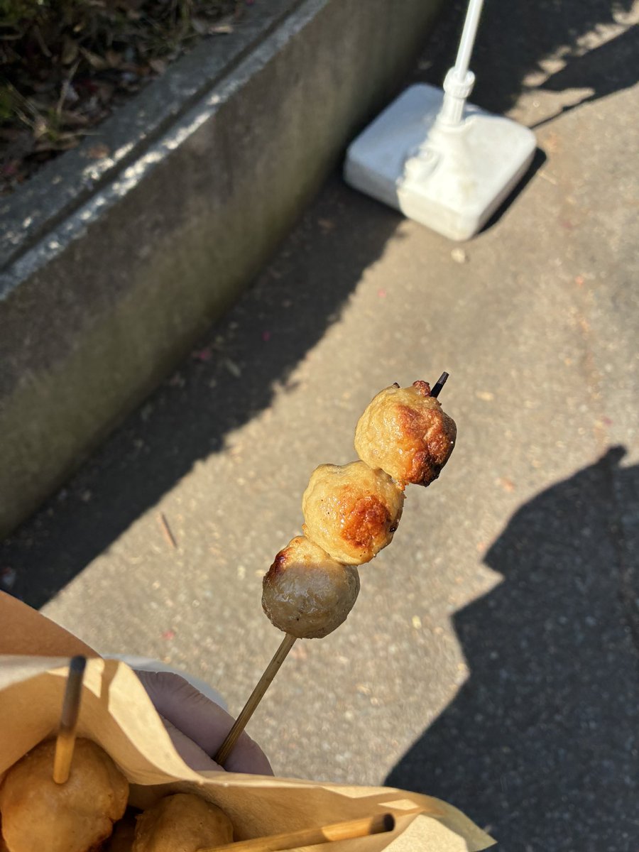 今日…朝からお腹調子悪くて…
妻にスタグル無しでも良さそう。って話していたが…見てたらあれもこれも食べたくて…ご飯物を２つ食べました🤣
どこでそうなった？

PALM TREE TERRACEさんのタコライス✨
毎日が遠足～SHONAN Roast＆Grillさんのグリルチキンランチボックス✨
美味しかったです✨