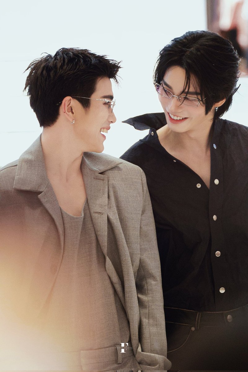 สุขสันต์วันเกิดครับองค์ชายพี่วิน <a href="/winmetawin/">Winmetawin</a> 🤴🏻💕

โฟ้ดออฟขอให้พี่วินมีความสุขมากๆ ธุรกิจเติบโตอีกเย้อะเยอะ ร่ำรวยยิ่งๆขึ้นไปอีกน๊าา ขอให้ปีนี้เป็นปีทองนะครับองค์ชาย ฝากเลี้ยงน้องโฟ้ดโฟ้ดด้วยน๊า โฟ้ดออฟหัวใจพี่วิน 🫶🏻✨

WISHING WIN A GREAT BDAY
#WINfinity2026 #Win27LevelUp