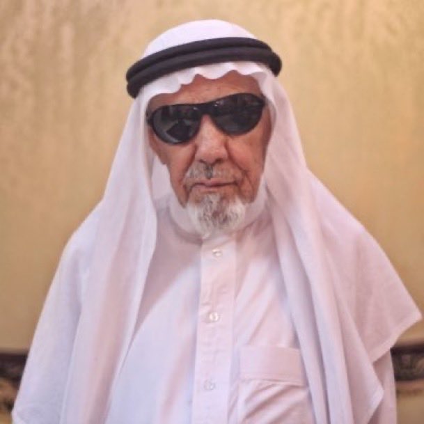 في مسيرة امتدّت لنحو نصف قرن، ظلّ الإعلامي القدير الأستاذ عبدالله بن هلال العسكر حاضرًا في قلب المشهد الصحفي في كل أرجاء مدن وبلدات وقرى #أقليم_الخرج، شاهدًا على تحولاته، ومشاركًا في صياغة وعيه العام عبر الكلمة الصادقة والمسؤولة، فقد رسّخ مكانته كأحد أعمدة الصحافة بالمملكة،