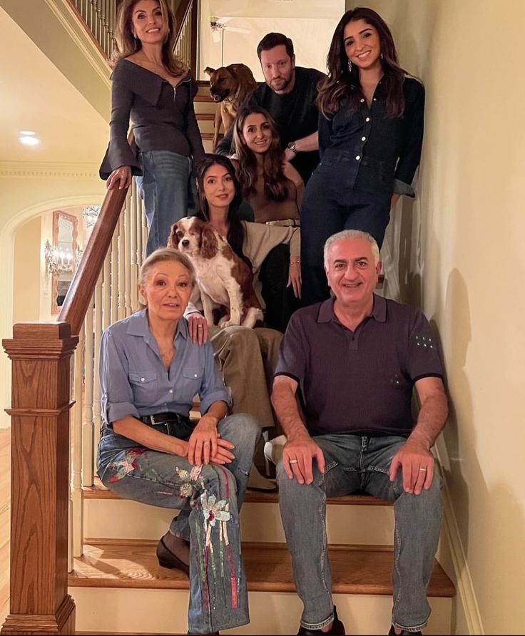 پفک لینا (دخترِ رضا شاه) tweet media