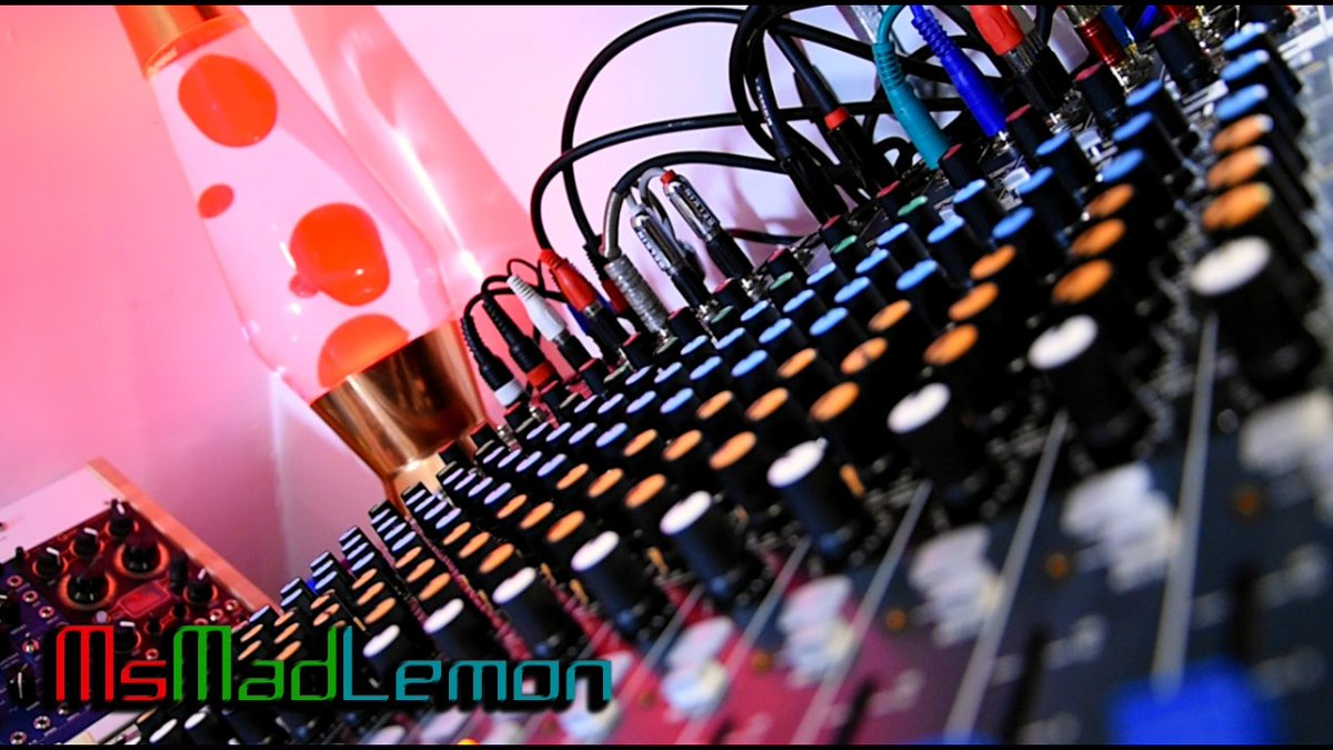 Ms Mad Lemon tweet media