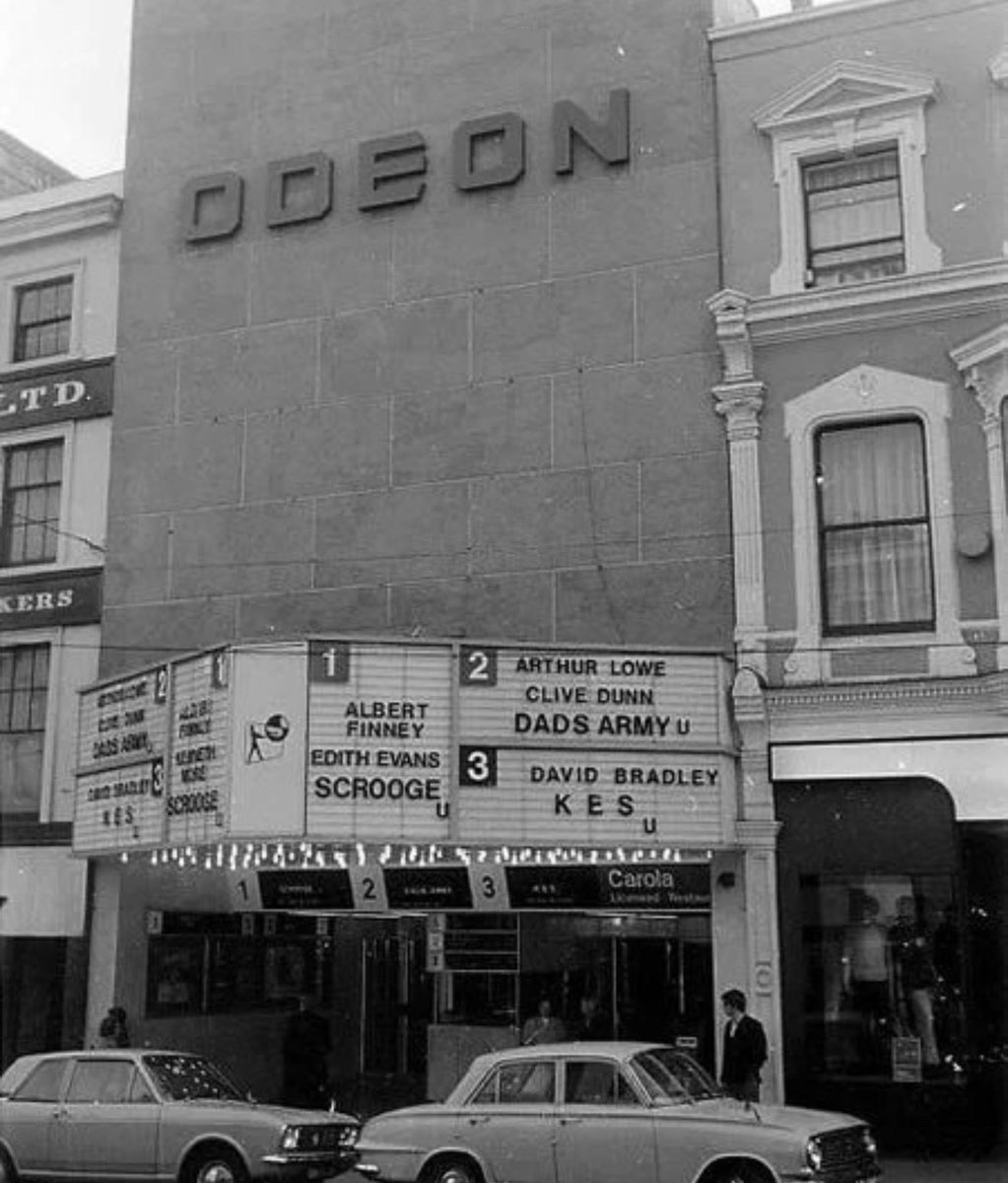 #Goodmorning .. 1970 .. Kes matinee 🍿📽️#dazegoneby