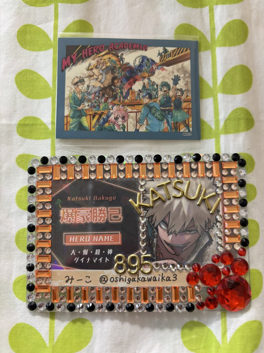 oshigakawaika3's tweet photo. 【交換】僕のヒーローアカデミア ヒロアカ　1年A組[ グミ]　特製ステッカー

【譲】7周年

【求】10周年

郵送希望。初回の方はプロカ必読。未読、流し読みは返事しません。
ピンポイントで難しいとは思いますがよろしくお願いいたします。 https://t.co/lXkK9jNxAu