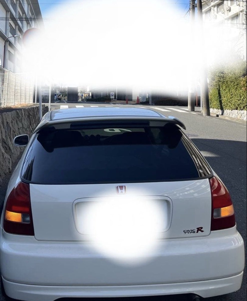 あっきー tweet media