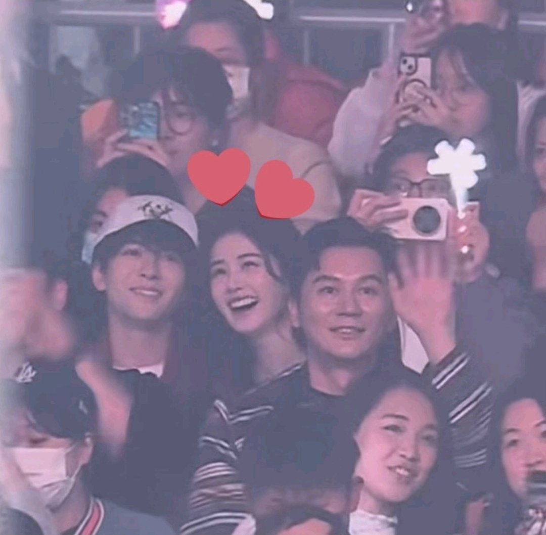 zengshunx1's tweet image. OMGGGGG NYENDER 😭😭😭😭😭😭

#zengshunxi #bailu #feud