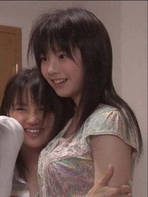k8_7ad's tweet photo. 【#夏帆さん】#隠れ巨乳💖
スレンダーに見えるのに、
実は巨乳で胸が大きい女性っていますよね！
は芸能界にもたくさんいるんです

の夏帆さんは、スレンダーな体型をしていますが、実は巨乳なんです。Fカップはありそうなバストをしています。顔立ちとはギ��ップがある隠れ巨乳ですよね
引用：RENOTE https://t.co/KYoXvVU0pZ