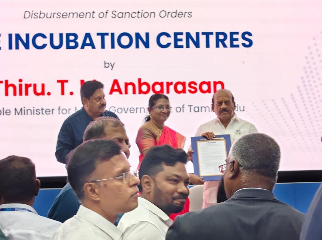 bishop_heber's tweet photo. Proud to share that we’ve received ₹22.5 lakhs under the MSME scheme, Govt. of Tamil Nadu, to establish a Pre-Incubation Centre on our campus.
Grateful for the ₹7.5 lakhs support from our alumnus &amp; Industry Partner Mr. Ram Suresh and HEBAA.
A proud collective milestone. https://t.co/aO4TfL2Kiu
