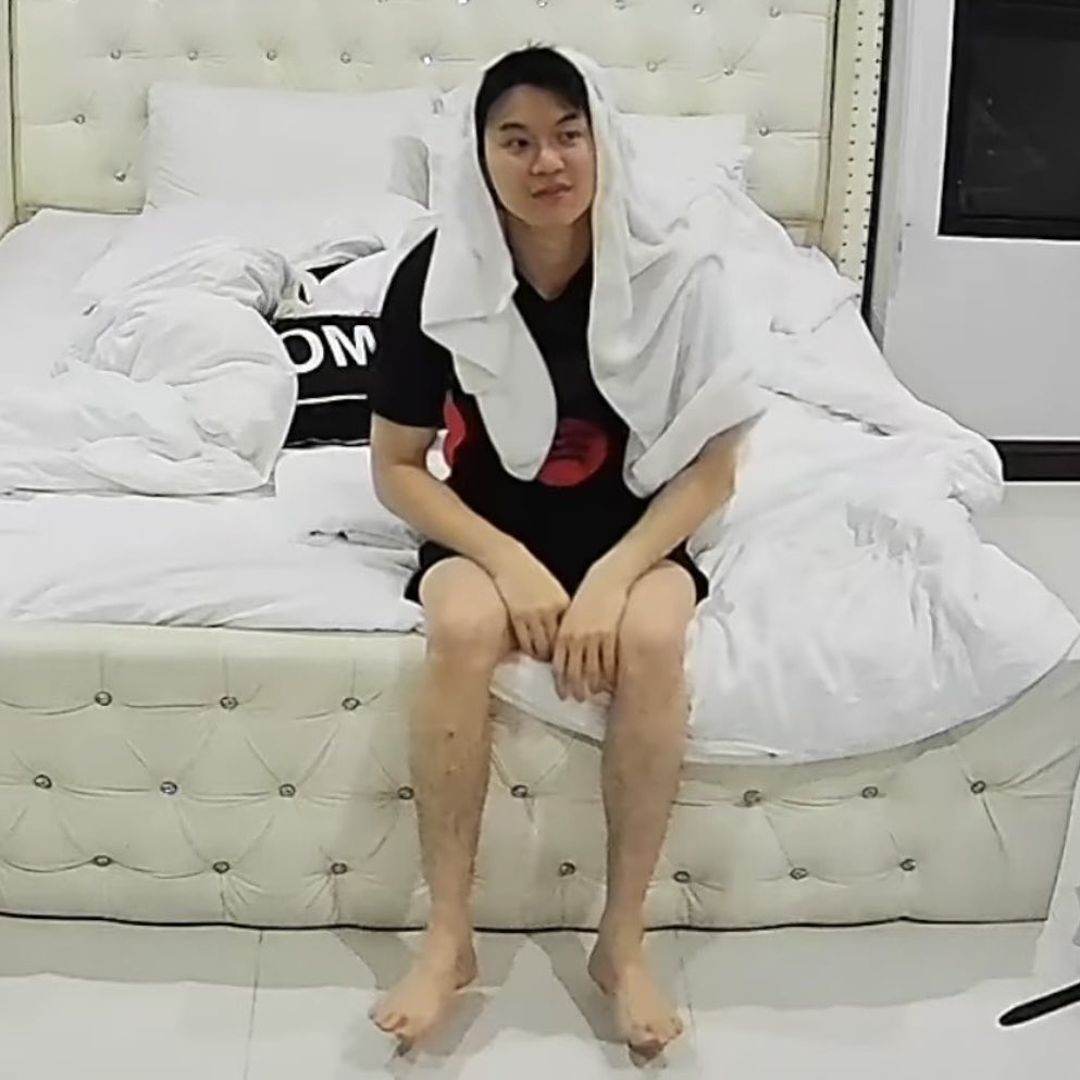 - ̗̀ พนด. 𓇼⋆｡ tweet media