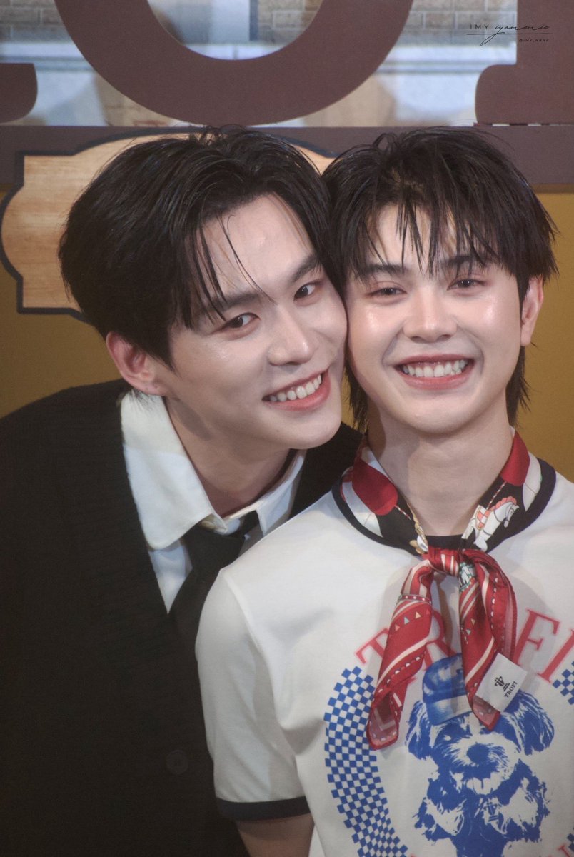 บว : 
I love my job  I love my job  I love my job 🫣

TROFI2026 x BverTonliew

#TROFIHVLxBverTonliew