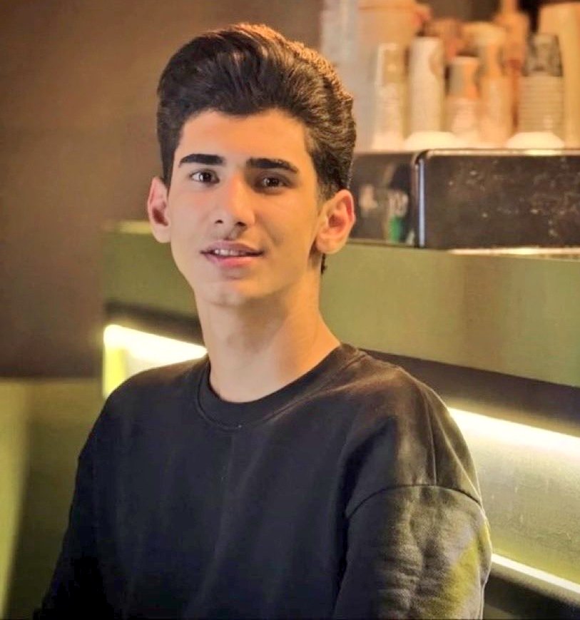 این شیرپسرمون اعدام شد💔🥀

۲۹ بهمن اعدامش کردن وتازه رسانه ای شده 
 
از #آرین_نباتی بگو.