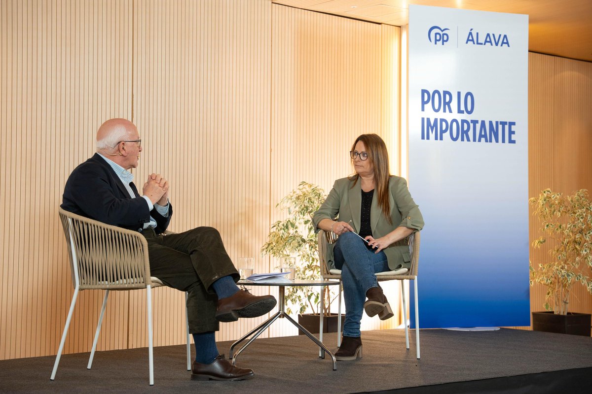 PPalaveses's tweet image. "#Mercosur es una gran oportunidad.

Europa debe seguir abriendo mercados, pero no a costa de nuestro #SectorPrimario.

Hemos garantizado unas cláusulas de salvaguardia históricas para el campo, para protegerlo"

💬@zarzalejosj @AnaSalazarPP en Convención Cargos Públicos PP Álava