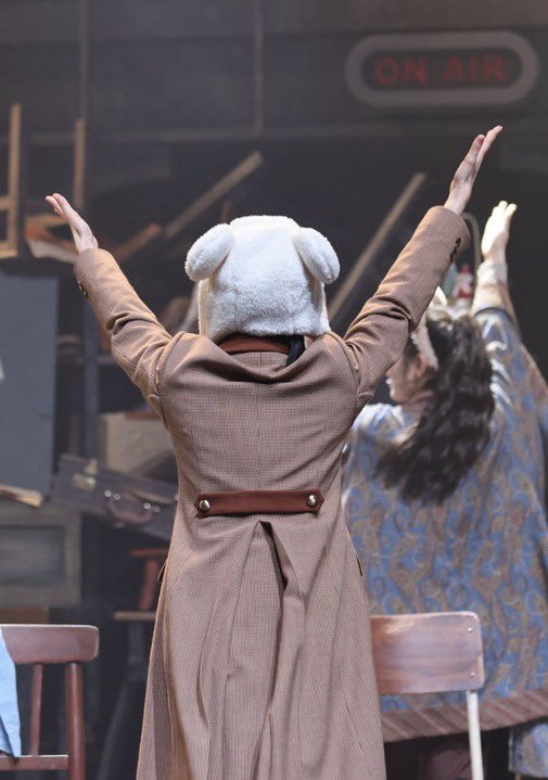 북극곰 된 연우앤 뒷모습 ㅈㅉ 귀여운 거 아시는 분.....