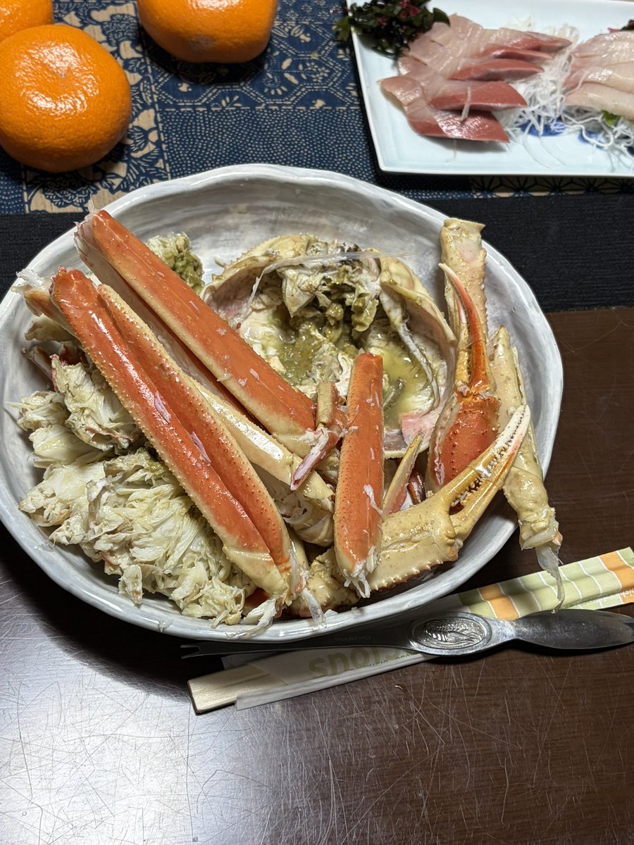 Atlas_sino's tweet photo. 蟹美味い🦀🦀🦀 https://t.co/oiio5N27Sw