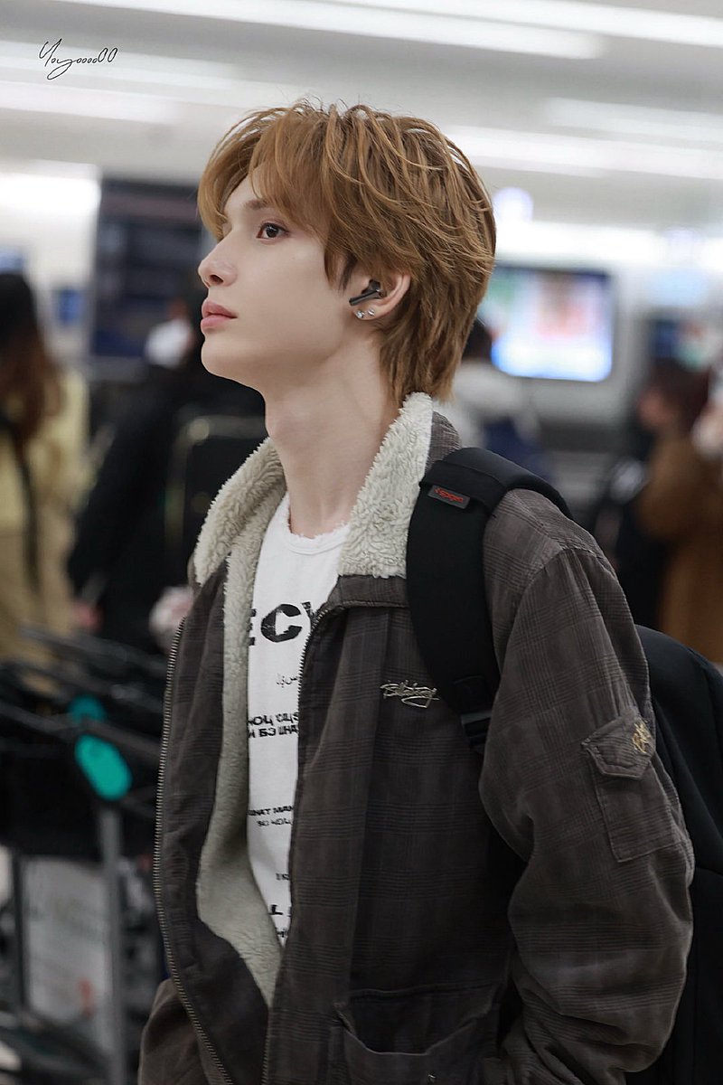 DANIEL

🛬🇯🇵

cr. Yoyoooo030

#DANIEL #이다니엘 #smtr25 #leedaniel  #Daniel #blondeguy #응답하라하이스쿨
