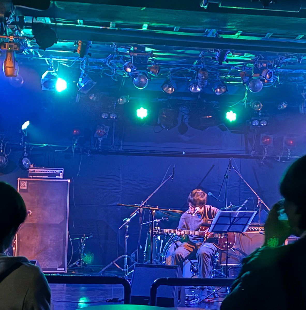 riccaricco's tweet photo. 昨夜は「ricca」ライブでした！TEIYUさんの破壊的な美メロと關さんの貴いサウンドにヤラれSSQはあおいちゃんの歌が突き抜けてたしドンガンボンはとにかく楽しそうだった！誕プレももらえたしコート忘れて帰ってきちゃったけどプラマイプラスな夜でした来週はいよいよ奈良旅だぜーーははははははははは https://t.co/e90C4kRQ8t