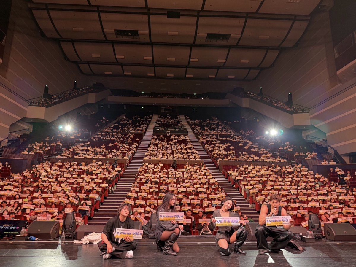 KARD (카드) tweet media