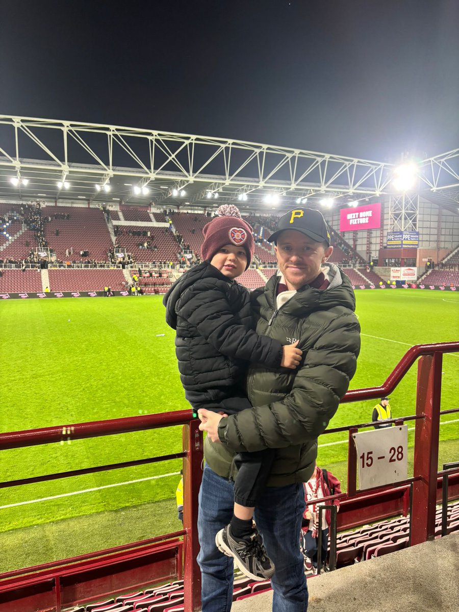 kerrimitchell's tweet photo. @JamTarts Happy 40th Birthday Peter 🇱🇻♥️
Love Holli &amp; Toby 
#LoveHolidays https://t.co/XGHMTwxrUY