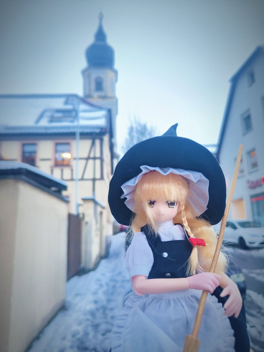 Gurasu8's tweet photo. snow&amp;magic
#touhou #東方Project #霧雨魔理沙 https://t.co/ovck3wsqb0