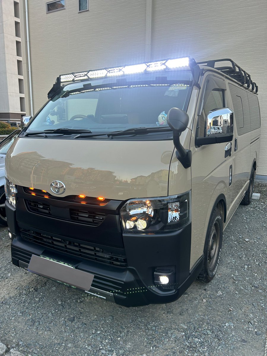 ZAM_mana_'s tweet photo. 車が仕上がってきた。
#ハイエース
#ハイエース200系 https://t.co/ru8t1Sb8ty