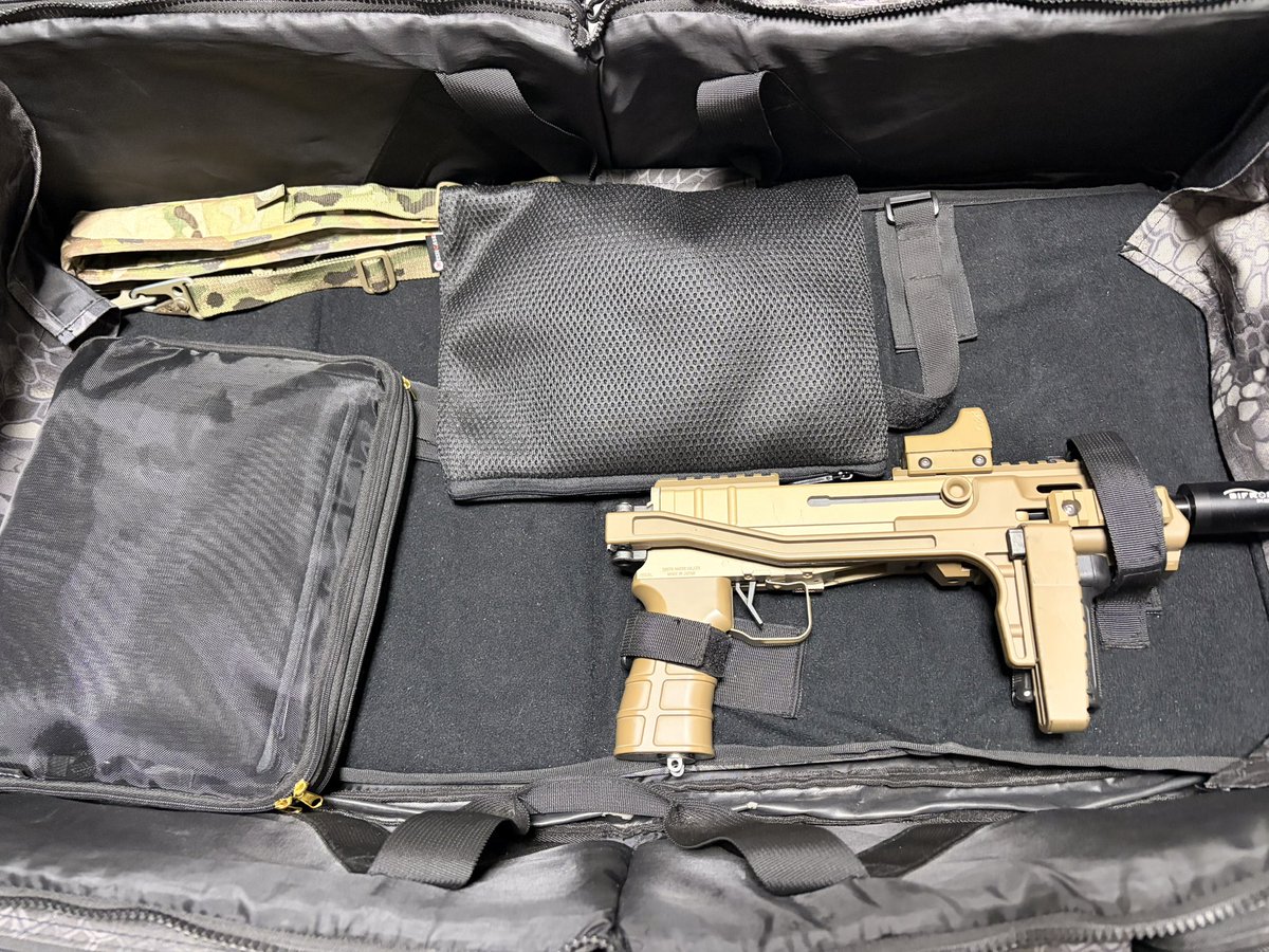 明日のサバゲーの準備完了〜！笑