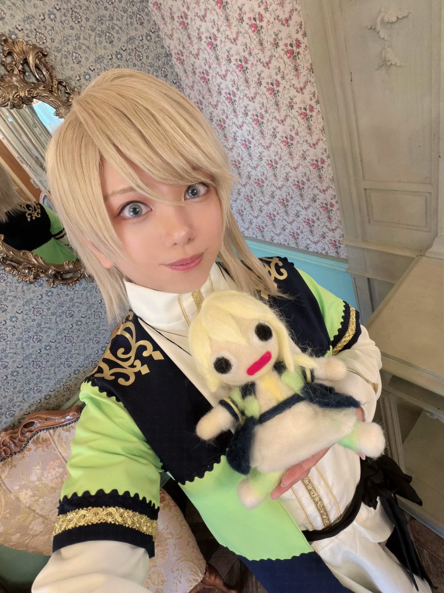 本日！ここに大好きなザフラ王国と大好きな兄さまたちがおりました💚タンジェリンでずっと願ってた併せ…ｯ夢…感謝です…😭😭
自戒さんお手製のタンジェリンジュニアとぉってもカワイイダヨ〜！！！！

#ザフラのひととき