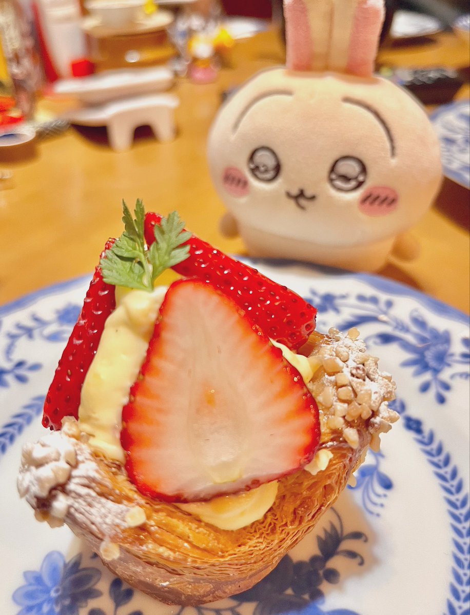 めちゃうま苺パイだよ〜！うさぎ♫ 🍓🐇ｳﾗﾗﾗﾗﾗ