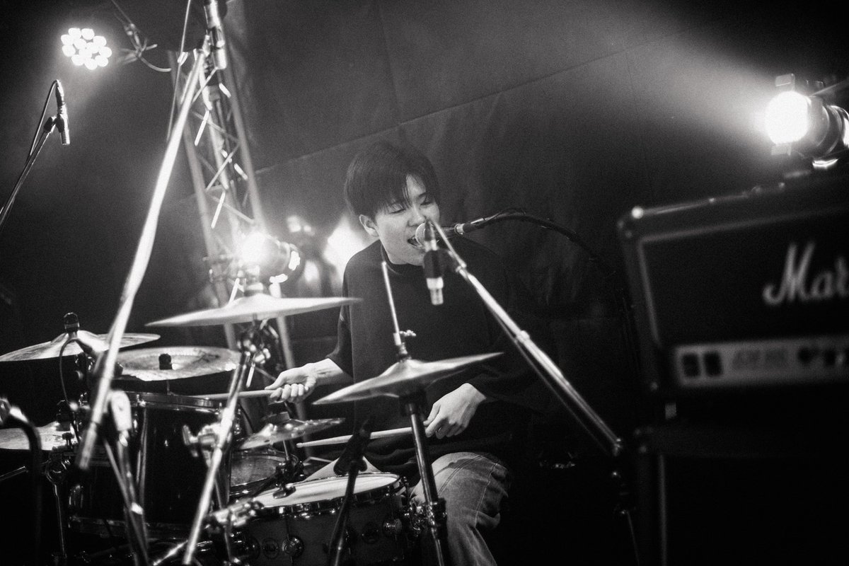 【LIVE PHOTO📸】
初の代々木に大感謝🦁
次回は2/26 ESP専門学校無料ライブ🔥
ワンマンも目前ですよー🏃
2026.2.18
at LIVE labo YOYOGI
「音のとなりで、ずっと」

1.ガムシャラ
2.会いたい
3.世界が終わる夜に
4.美しい日
5.リブウィズミー
6.愛してんぜ

Photo by <a href="/_koo_photo_/">こうへい</a>