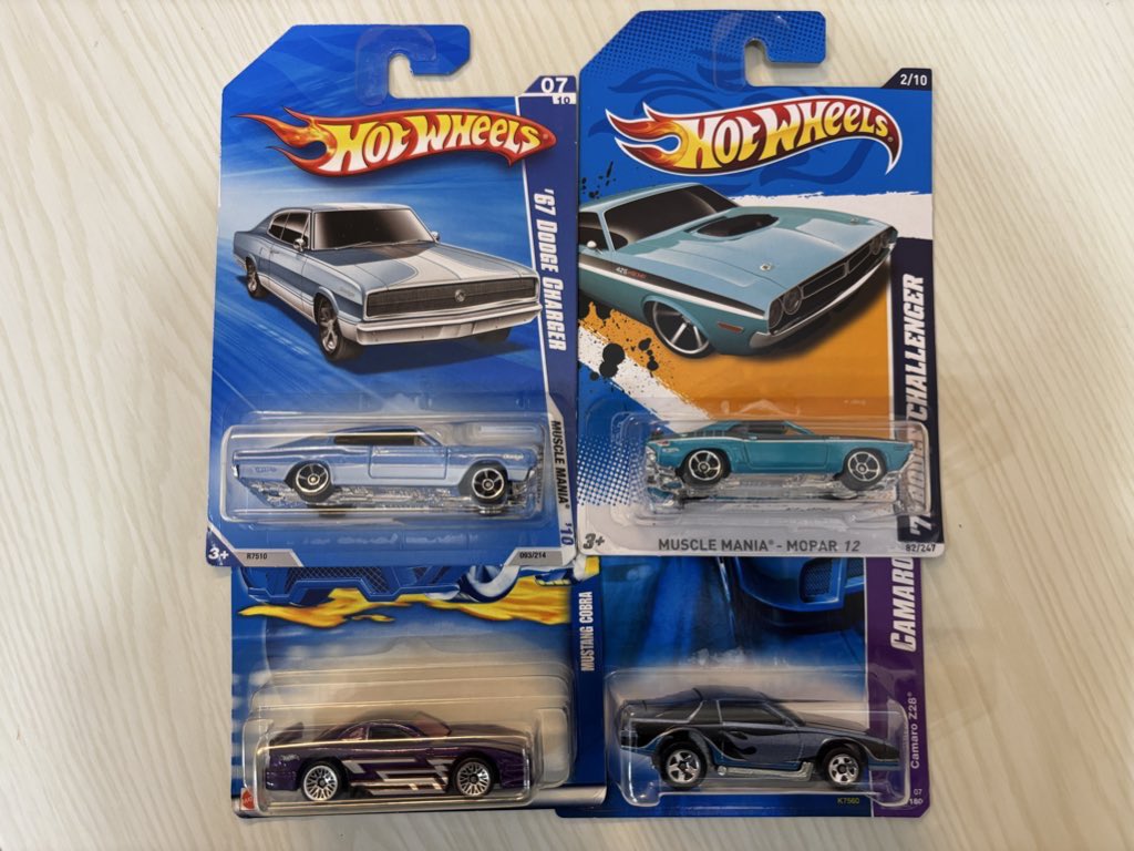 お初、買取王国高畑店行ってきました‼️ 良い色ダッジとブルーカード