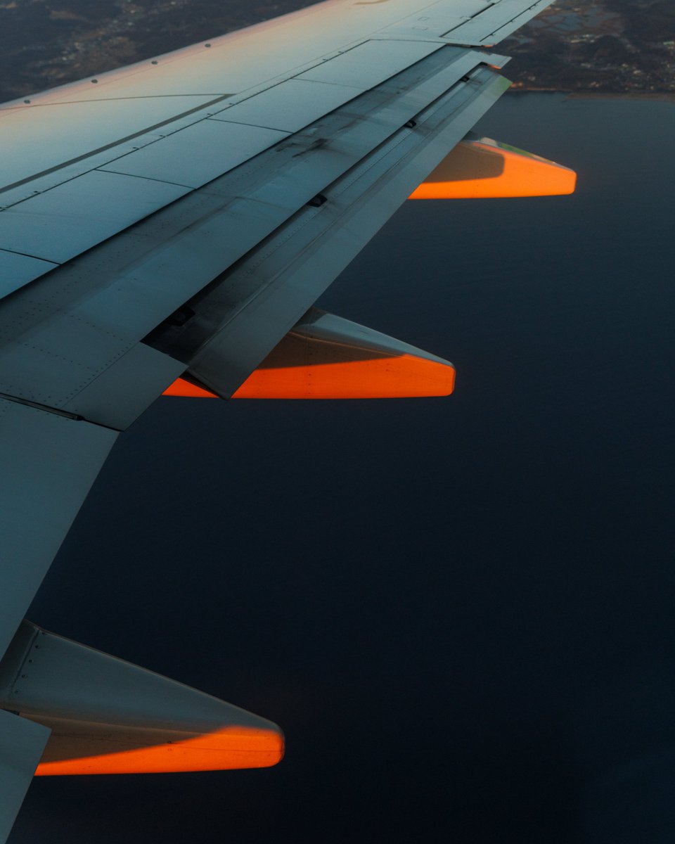 parinchu's tweet photo. 飛行機楽し https://t.co/UGtXiU9VID