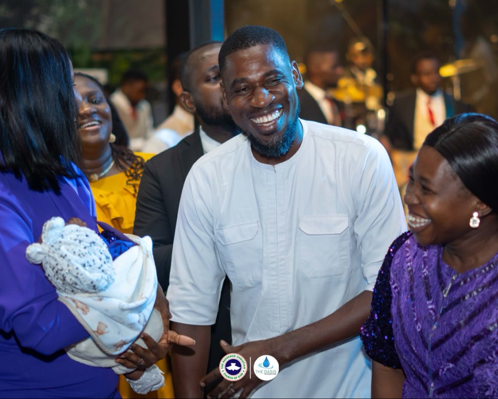 theoasislagos's tweet photo. “Children are a heritage from the Lord...” – Psalm 127:3 🙌🏾
We rejoice with these families for safe deliveries and thank God for His mercy.
To all trusting God — may your testimony soon be, “See what the Lord has done!” 🎉
#TheOasisLagos #Babydedication https://t.co/mWOzZtf1s5