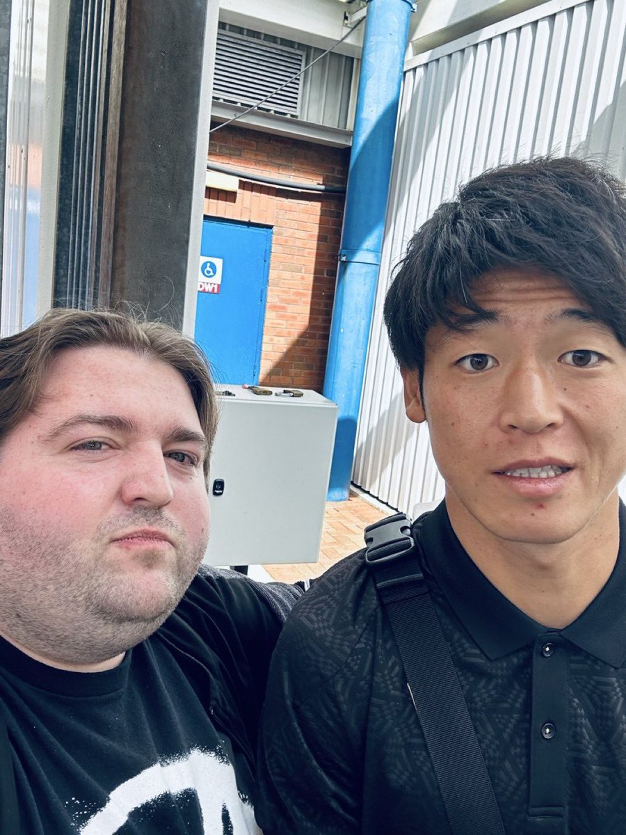 Chris Martin tweet media