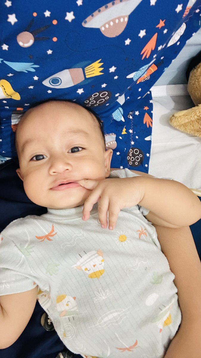 nenestya's tweet photo. Hari ini dia melangkah 6x hehe https://t.co/TpyqiAPxgB
