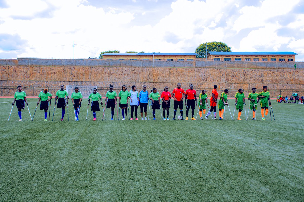 Uyu munsi, Umuyobozi w'Akarere <a href="/NIYONAGIRANath2/">𝑵𝑰𝒀𝑶𝑵𝑨𝑮𝑰𝑹𝑨 𝑵𝒂𝒕𝒉𝒂𝒍𝒊𝒆</a>  yifatanyije n'abantu bafite ubumuga mu mikino ya phase ya 5 iri kubera kuri Stade y'Akarere ka Ngoma mu cyiciro cy'abagabo n'abagore mu mupira w'amaguru.