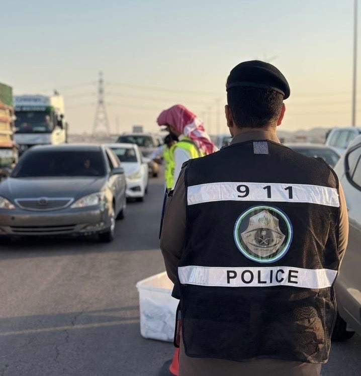 - 3 رمضان
انطلاق مبادرة الافطار الجوال السنوية "افطر معنا ١٠" التي تنظمها جمعيتنا الأم بالشراكة مع جمعية الدعوة بالعيون.

شارك في هذا اليوم اكثر من ٢٥ متطوعًا في إعداد وتوزيع أكثر من ٥٢٠ وجبة، في نقطة تفتيش تابعة لأمن الطرق على طريق الأحساء الظهران السريع.