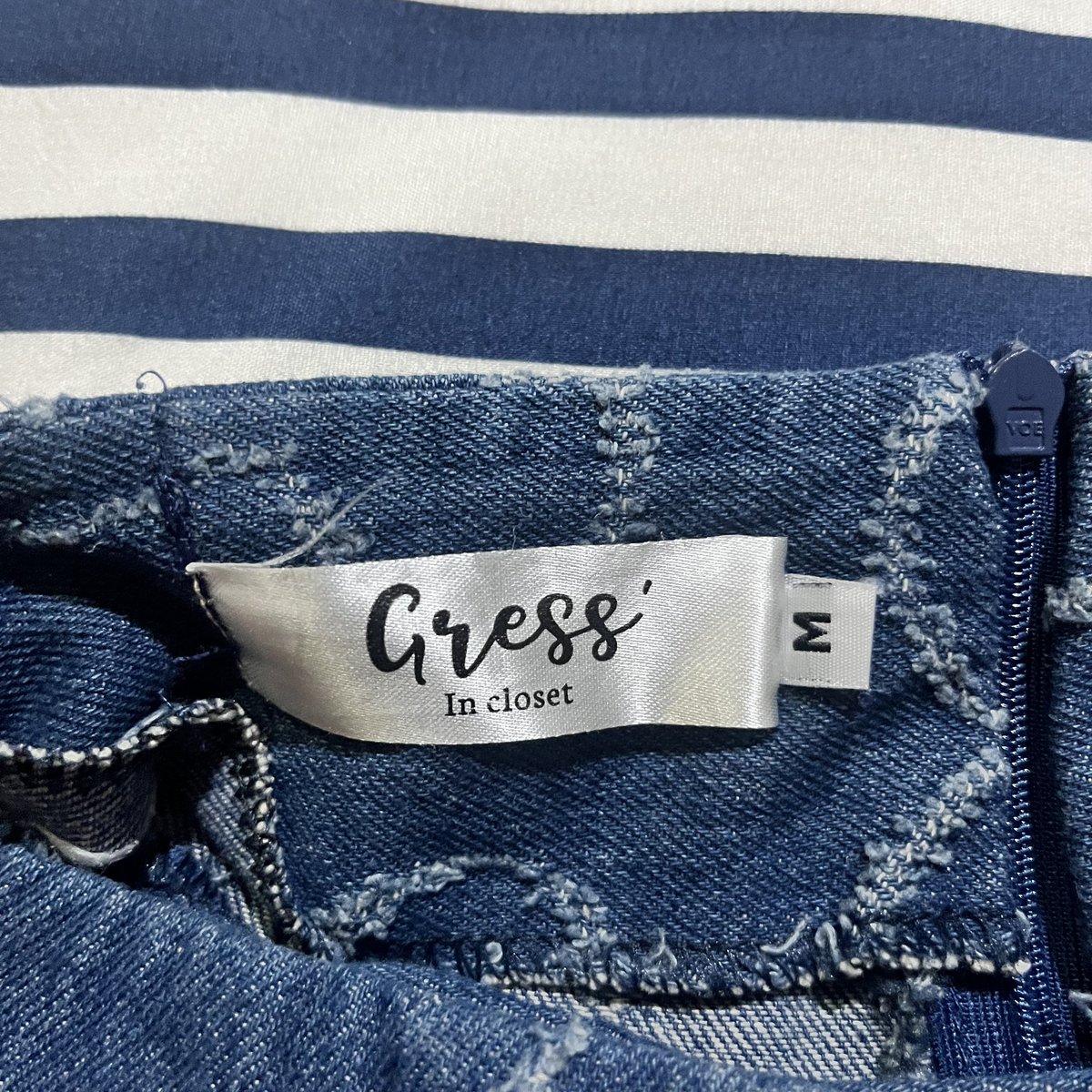 F57572828's tweet photo. ꊞ🛒 กระโปรงลายดอกไม้
เอว25-26 สะโพก38
⊹📮 100

#ส่งต่อเสื้อผ้ามือ2 #ส่งต่อเสื้อผ้า #ส่งต่อเสื้อผ้ามือสอง #โล๊ะตู้เสื้อผ้า #เสื้อผ้ามือสอง #vghbkk #cintageshop #stylistshop #bemingbkk #duexstudio #mitr #ส่งต่อmitr https://t.co/OnDdkPOWdp