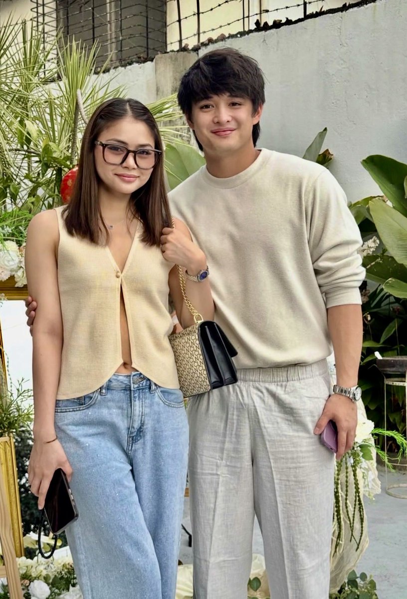 Lancebrey06's tweet photo. Edited this photo a bit. I’ve been on hiatus for a while but I guess I need a breather from all the busyness of life. Proud of these two, you’ve come so far my mains.

ONE YEAR WITH LANCEBREY

#LanceBrey 
#LanceCarr 
#AubreyCaraan https://t.co/1Vk7r50FLp